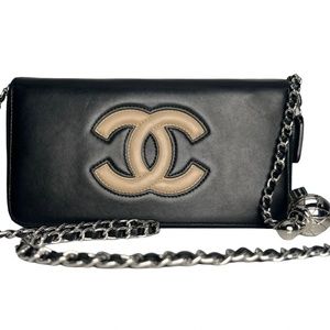 CHANEL CC Logo Zip Wallet on Adjustable Chain